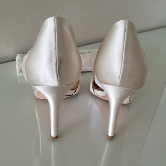 Badgley Mischka sandals - Picture 5 of 5